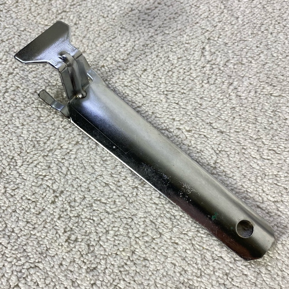 5/$35 Vintage Silver Tone Metal Detachable Pot Handle